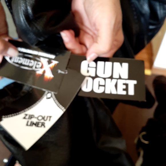 Leather jacket - Picture 3 of 3